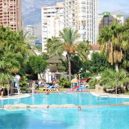De Vacaciones En Gemelos 22 T1 * Benidorm
