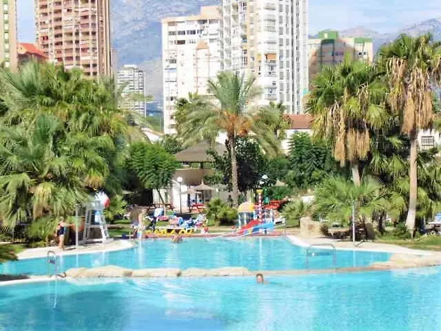 De Vacaciones En Gemelos 22 T1 * Benidorm